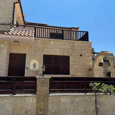 Villa Stunning Traditional Stone -