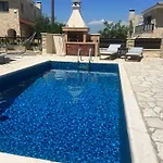 Villa Stunning Traditional Stone -
