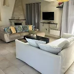 Villa Stunning Traditional Stone -