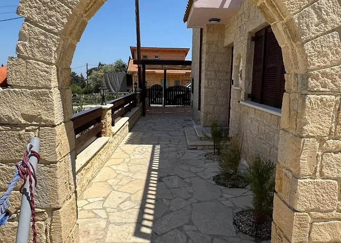 Stunning Traditional Stone - Kallepia