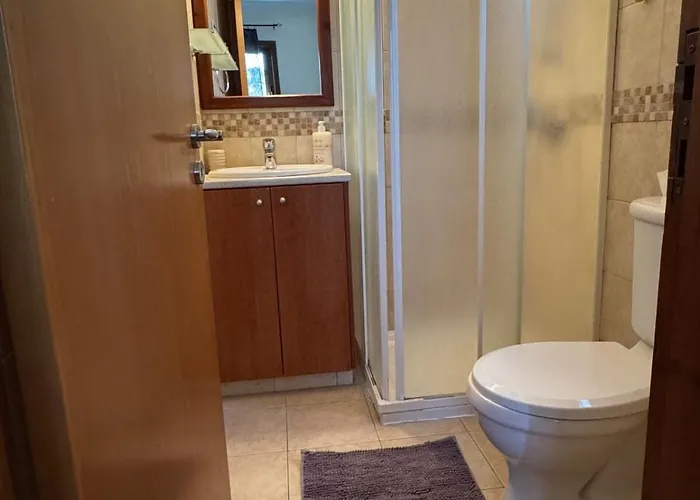 Stunning Traditional Stone - *