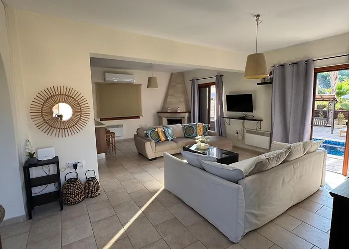 Stunning Traditional Stone - Villa Kallepia