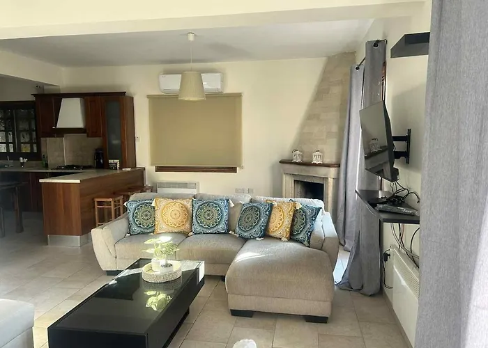 Stunning Traditional Stone - Kallepia